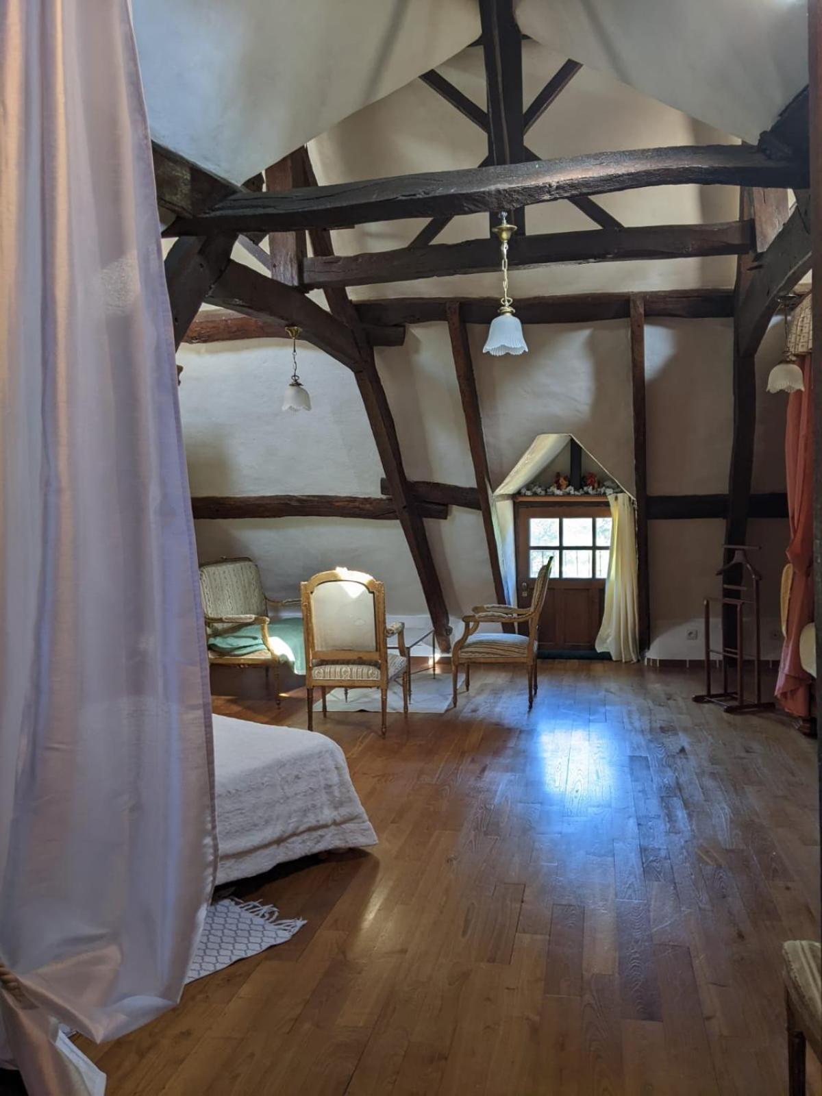 Chambre D'Hotes Saint Jacob Relais De Chasse Du XVIII Siecle Les Fougerêts Exterior foto